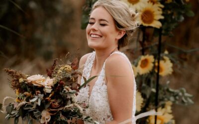 Natürliches Brautshooting mit Sonnenblumen